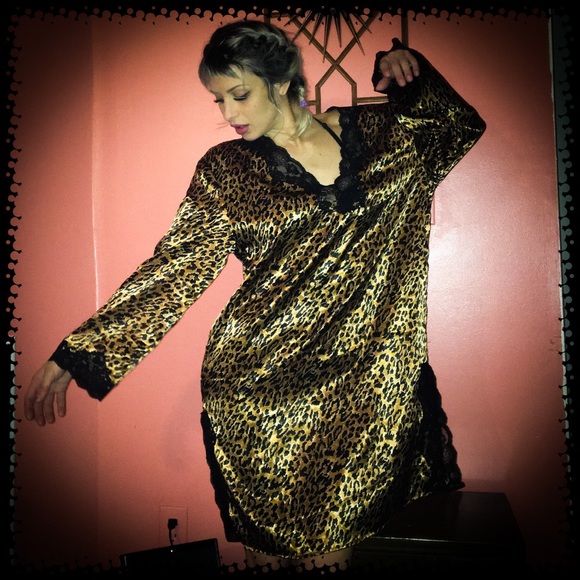 Alexandra Bartlett Intimates satin  nightgown - Picture 2 of 8